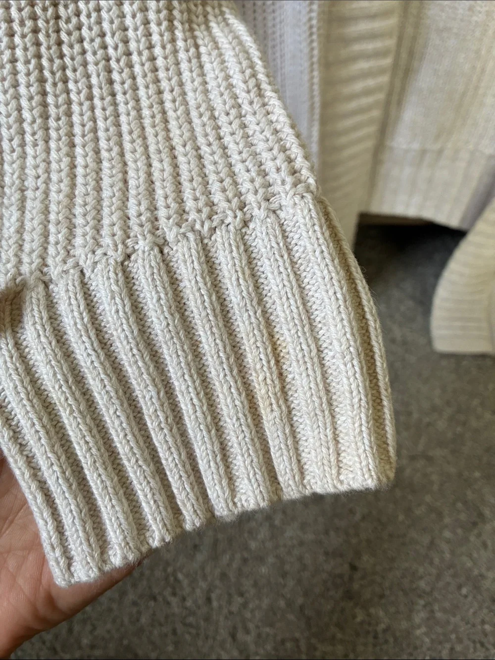Hollister Cream Open-Front Pocket Cardigan - Picture 4 of 7